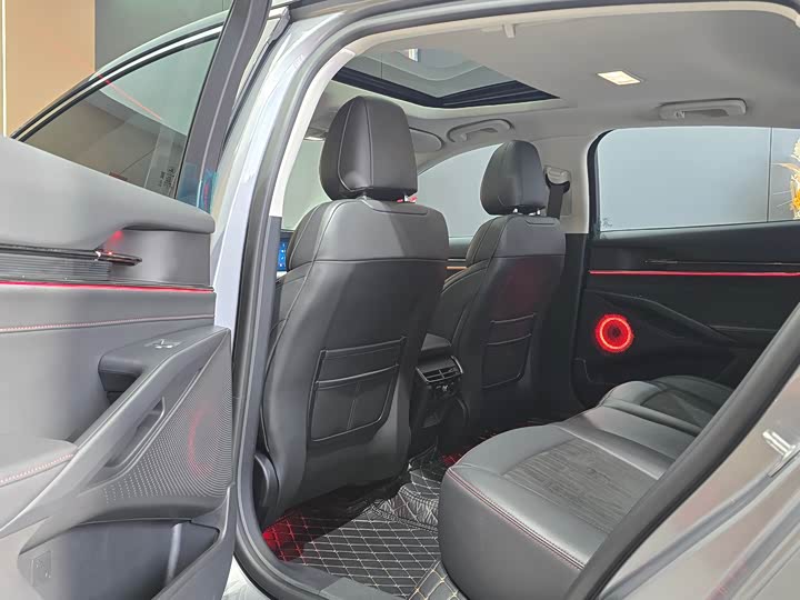 Фото 8 - Ford Mondeo