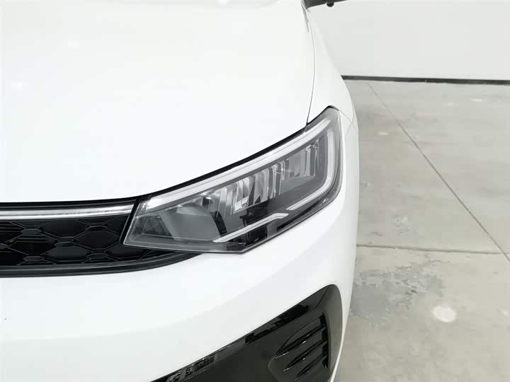 Фото 7 - Volkswagen Lavida