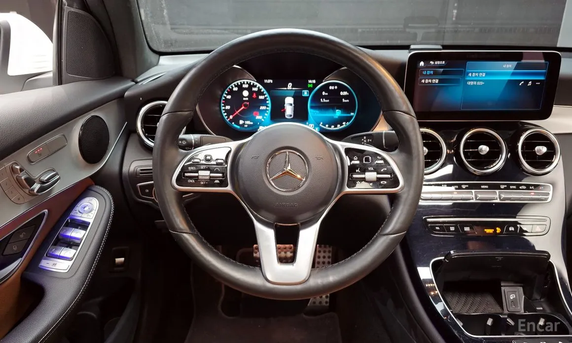 Фото 13 - Mercedes-Benz GLC-Class