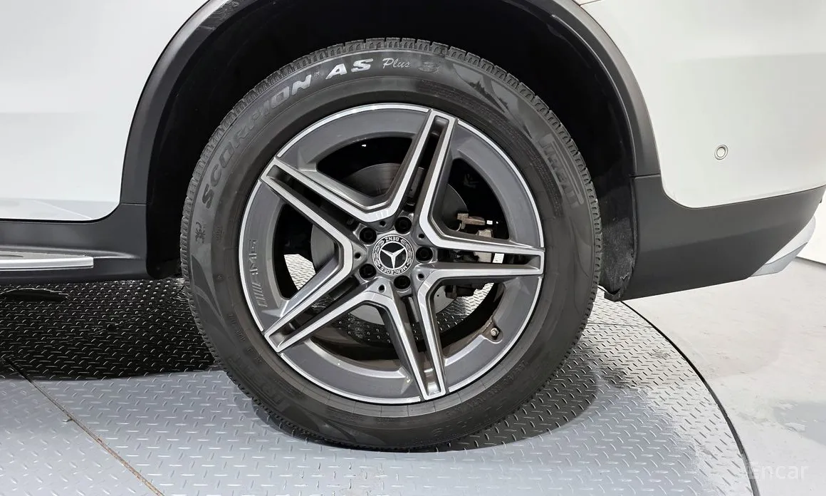 Фото 5 - Mercedes-Benz GLC-Class