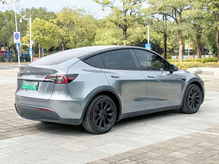 Фото 7 - Tesla Model Y