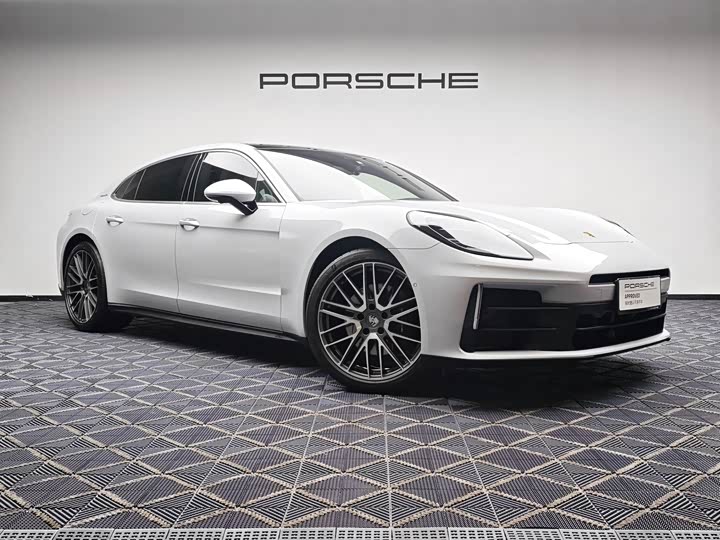 Фото 9 - Porsche Panamera