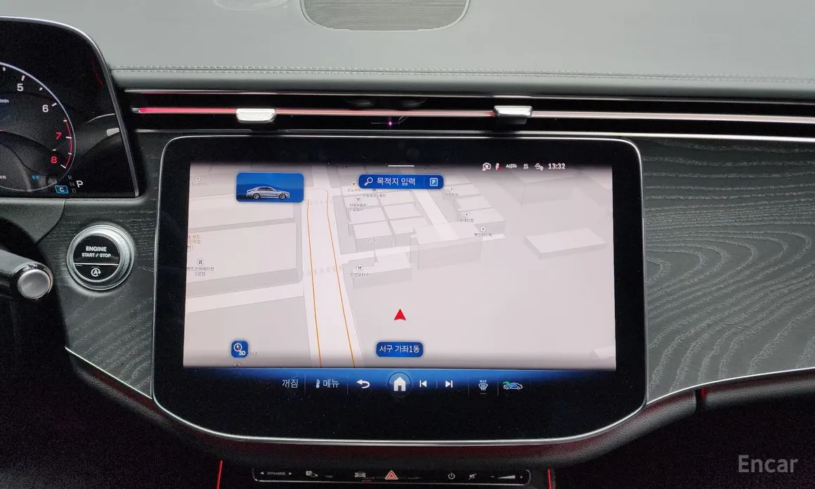 Фото 14 - Mercedes-Benz E-Class