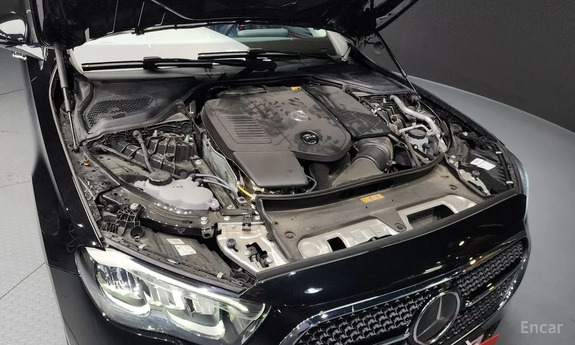 Фото 6 - Mercedes-Benz E-Class