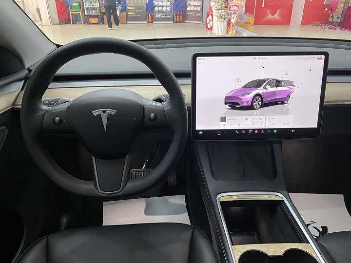 Фото 9 - Tesla Model Y