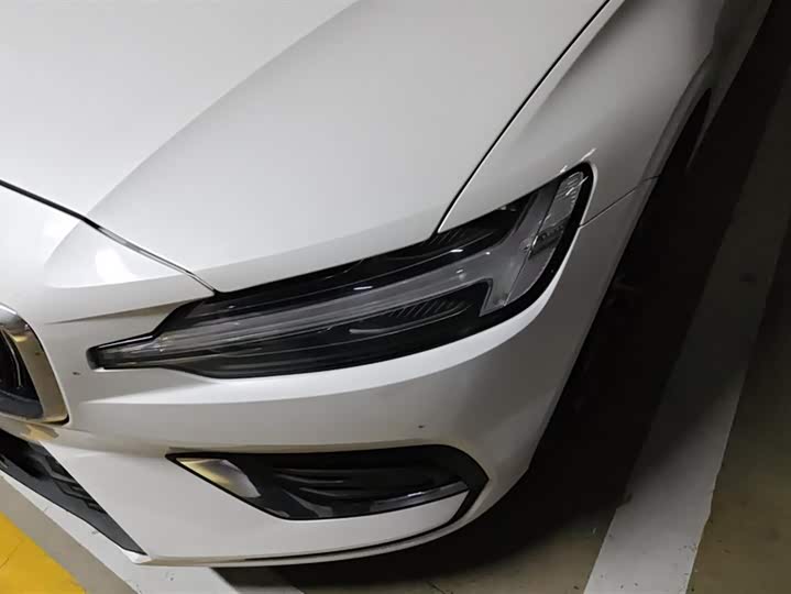 Фото 5 - Volvo S60