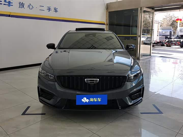 Фото 2 - Geely Preface