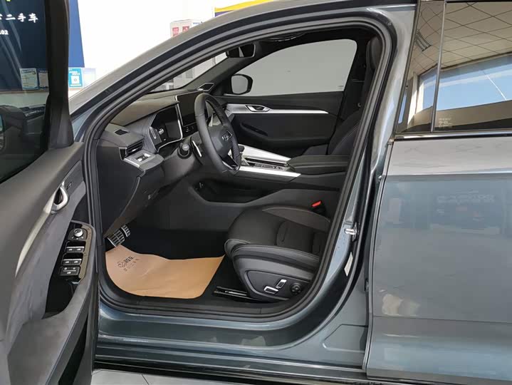 Фото 9 - Geely Preface