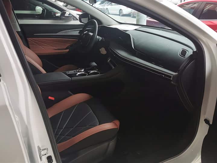 Фото 8 - Changan Eado Plus