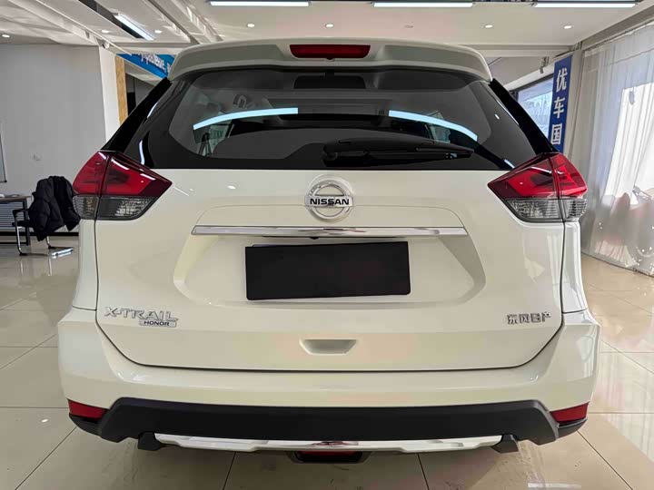 Фото 5 - Nissan X-Trail