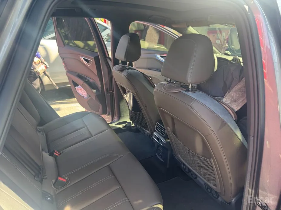 Фото 10 - Audi Q4 e-tron