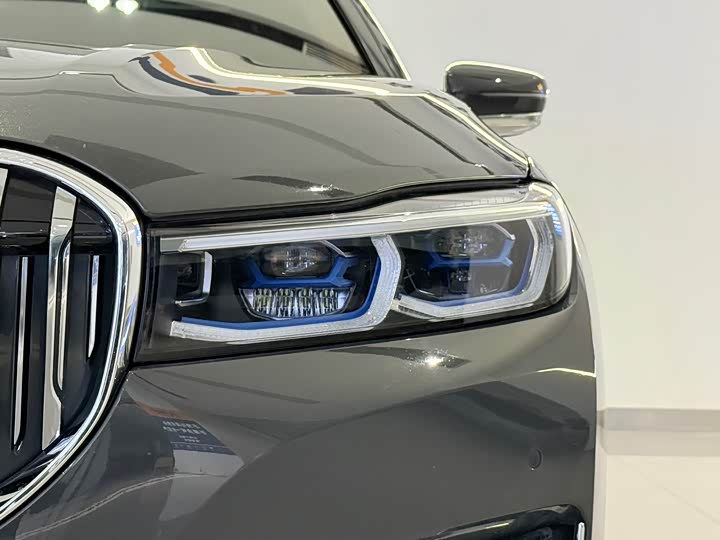 Фото 4 - BMW 7 Series