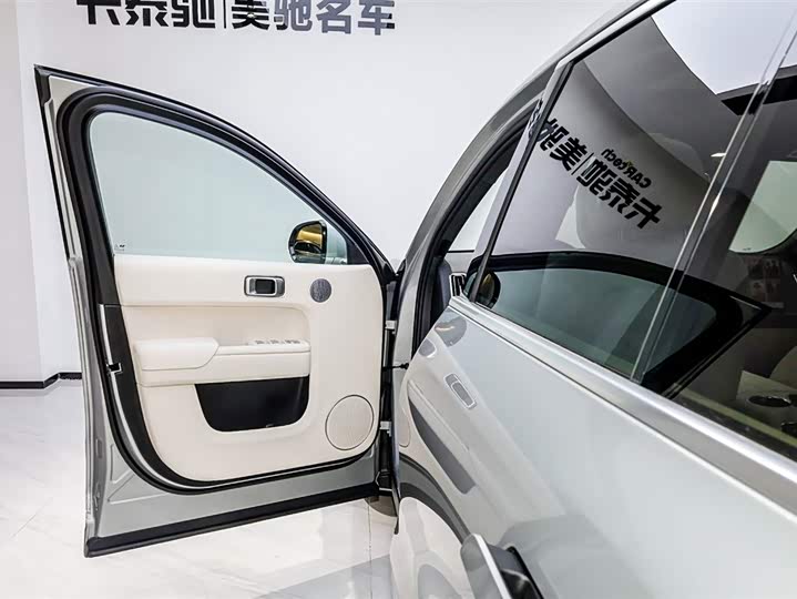 Фото 4 - LiXiang L8