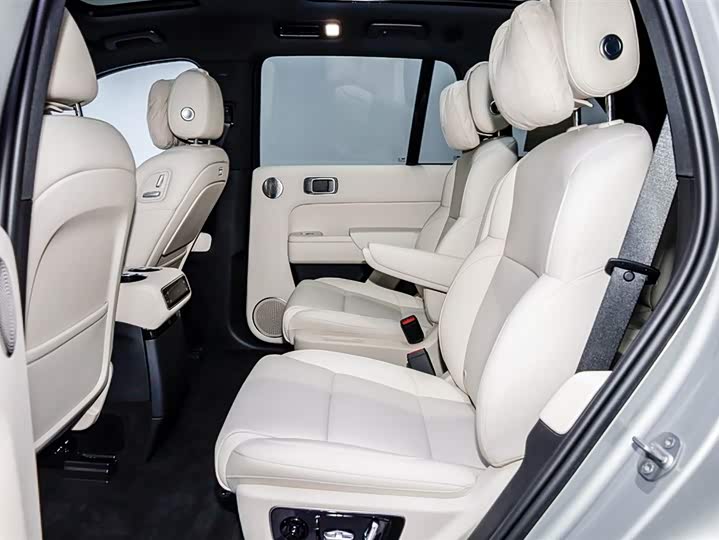 Фото 6 - LiXiang L8