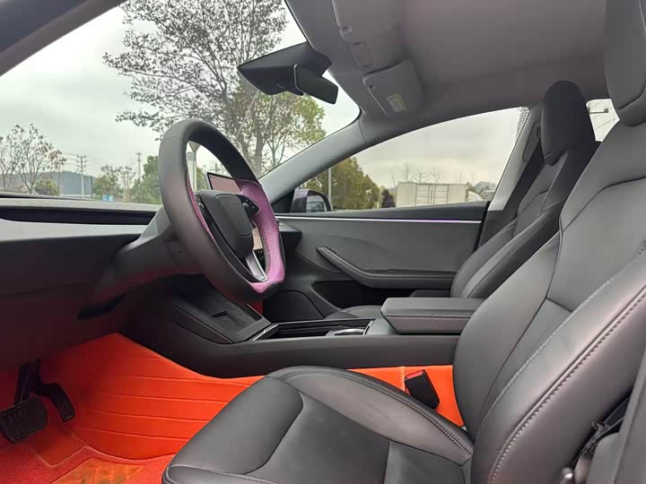 Фото 7 - Tesla Model 3