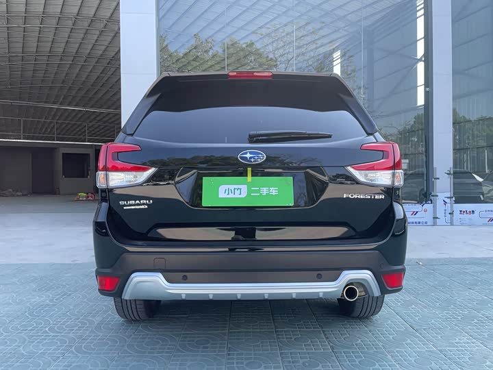 Фото 4 - Subaru Forester