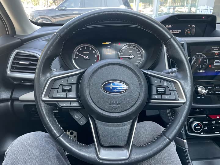 Фото 8 - Subaru Forester