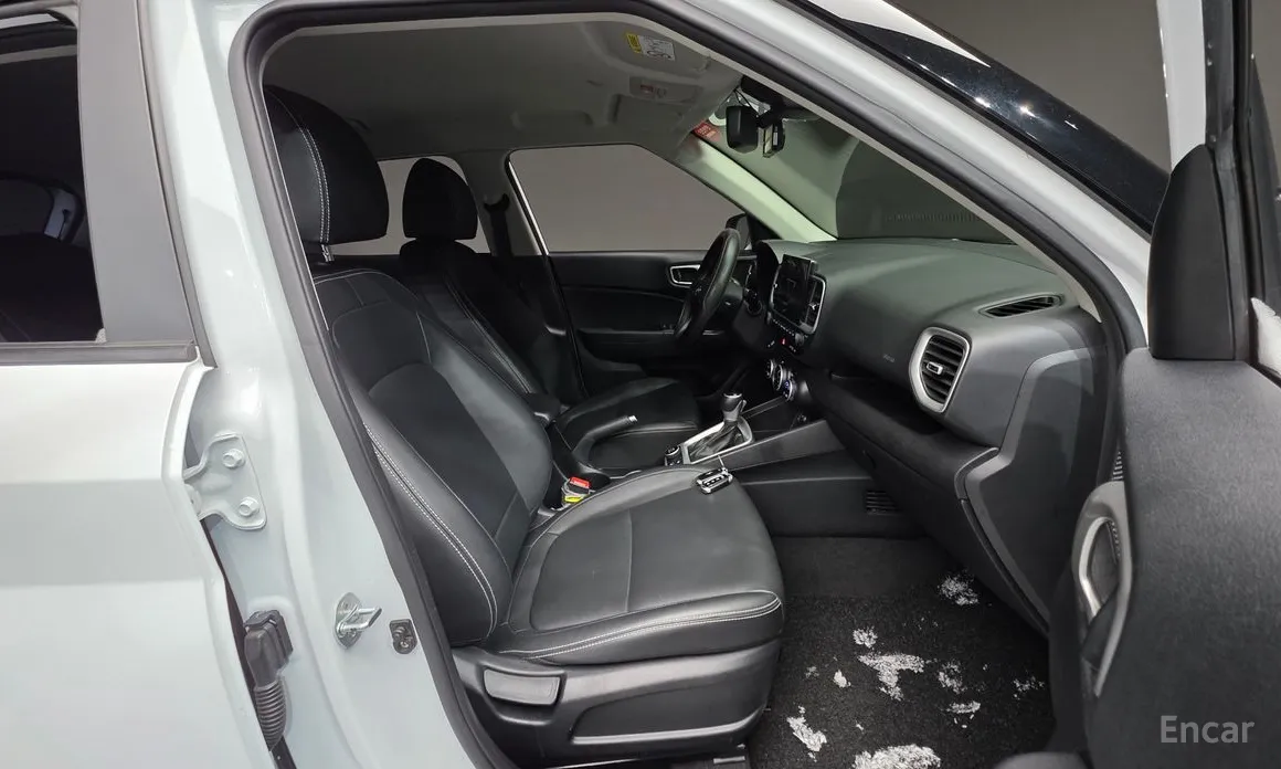 Фото 10 - Hyundai Venue