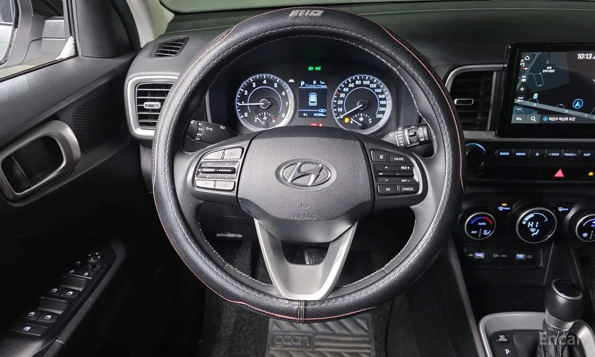 Фото 14 - Hyundai Venue