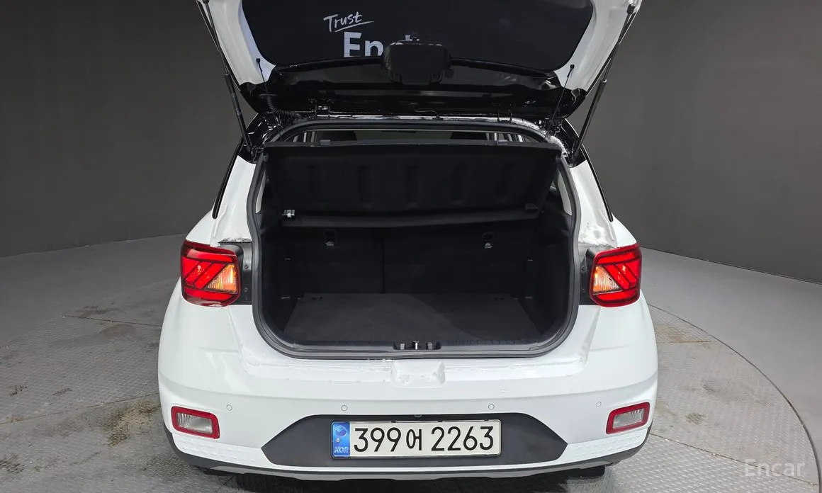 Фото 20 - Hyundai Venue