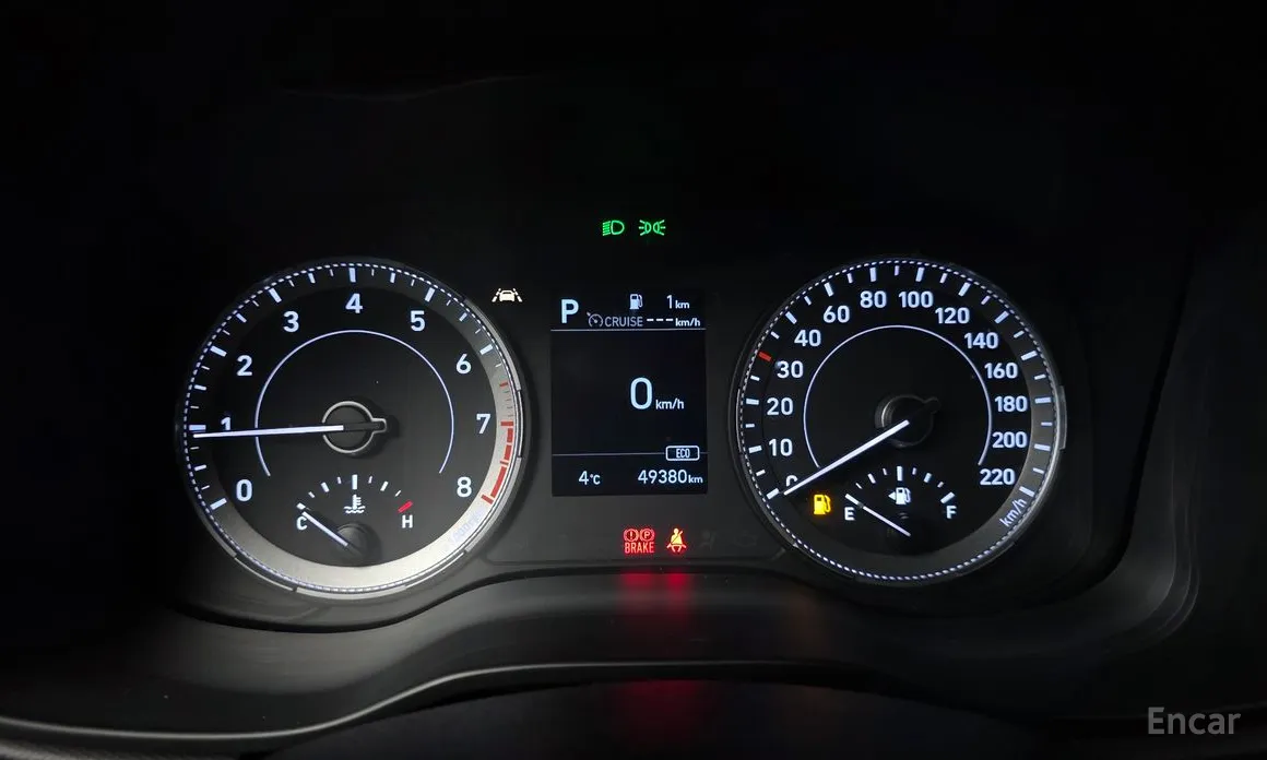 Фото 8 - Hyundai Venue