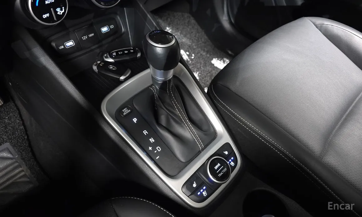 Фото 9 - Hyundai Venue