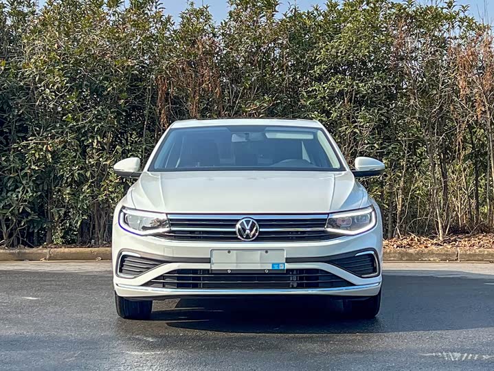 Фото 2 - Volkswagen Bora