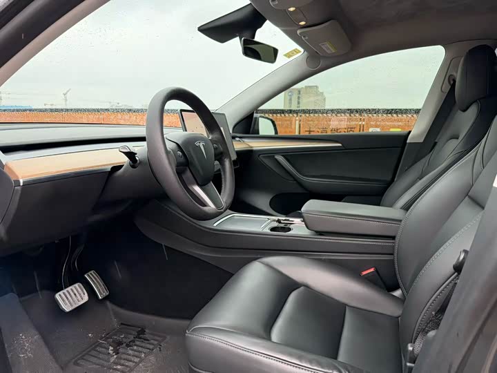 Фото 4 - Tesla Model Y