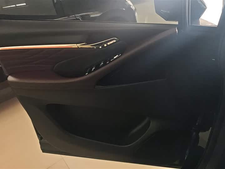 Фото 7 - GAC Trumpchi M8