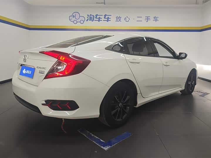 Фото 3 - Honda Civic