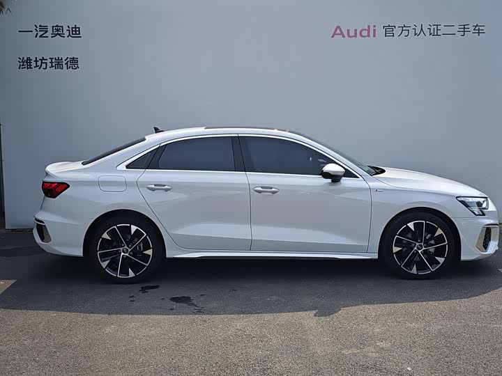 Фото 2 - Audi A3