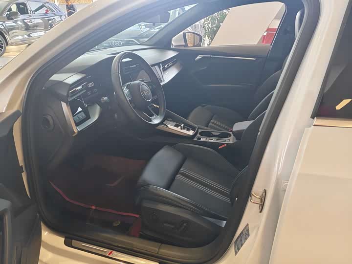 Фото 9 - Audi A3