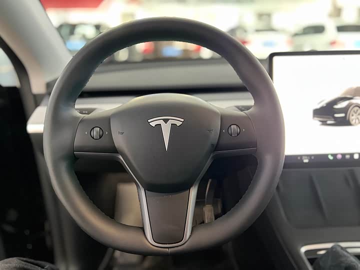 Фото 8 - Tesla Model Y