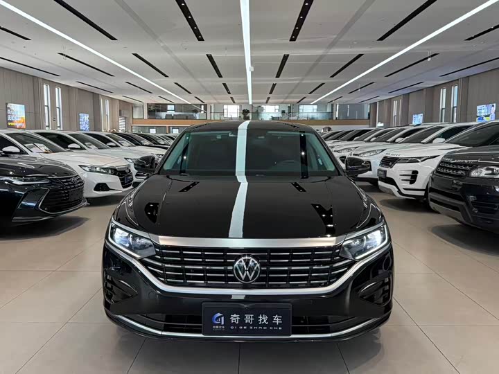 Фото 1 - Volkswagen Passat