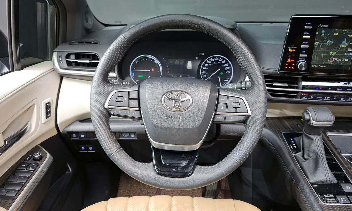 Фото 13 - Toyota Sienna