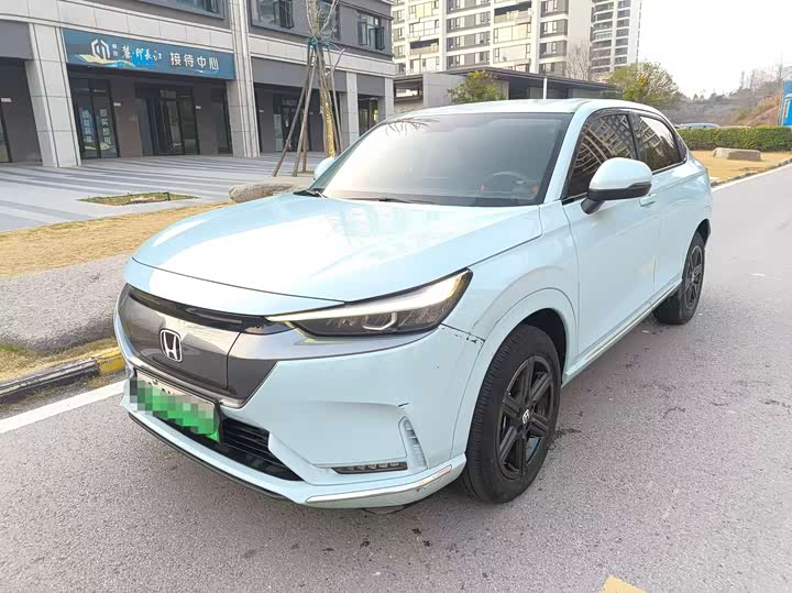 Фото 1 - Honda e:NP1