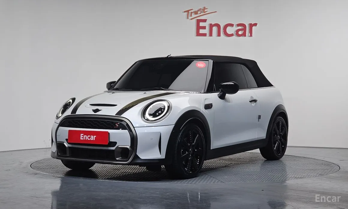 Фото 1 - Mini Cooper Convertible