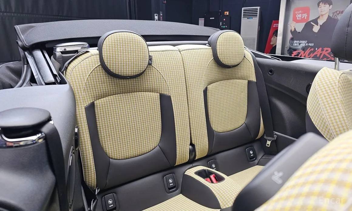 Фото 12 - Mini Cooper Convertible