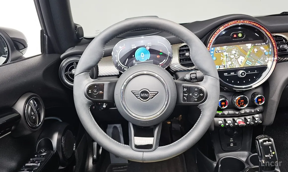 Фото 13 - Mini Cooper Convertible