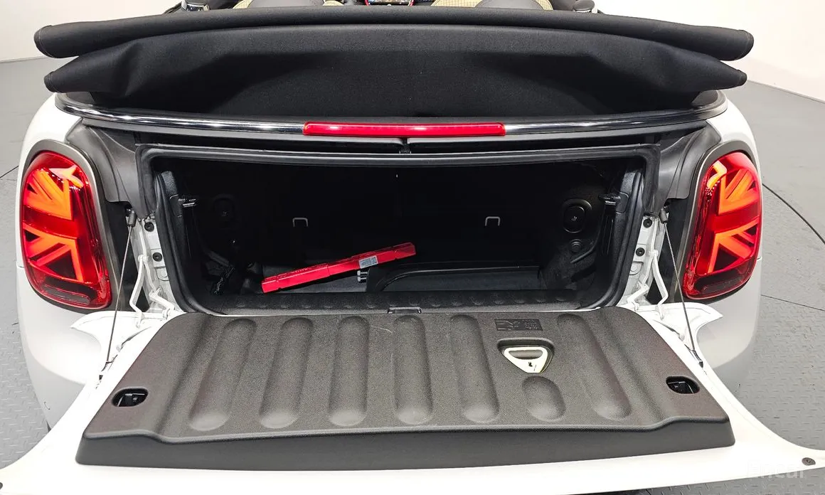 Фото 20 - Mini Cooper Convertible