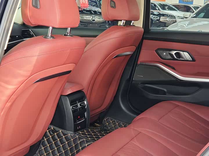 Фото 5 - BMW 3 Series