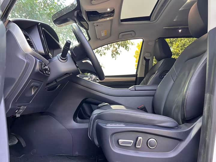 Фото 8 - GAC Trumpchi M8