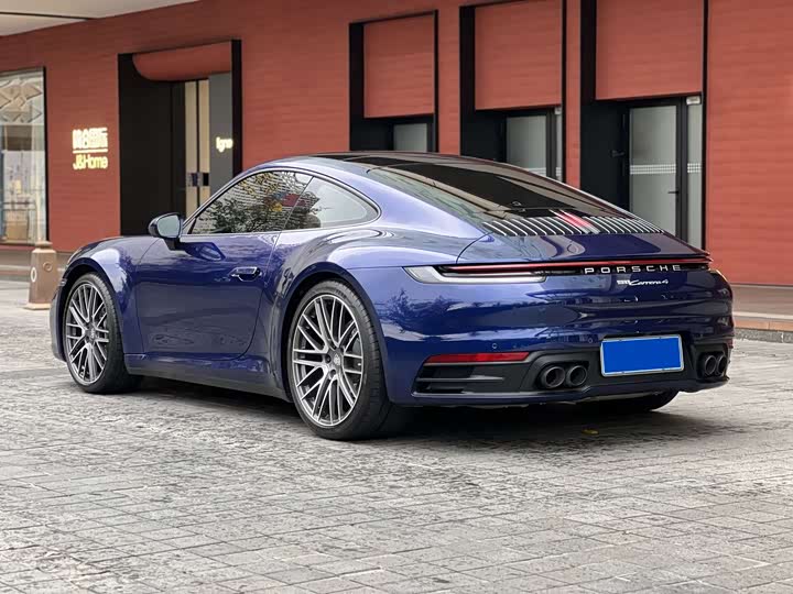 Фото 4 - Porsche 911