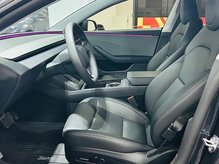 Фото 7 - Tesla Model 3