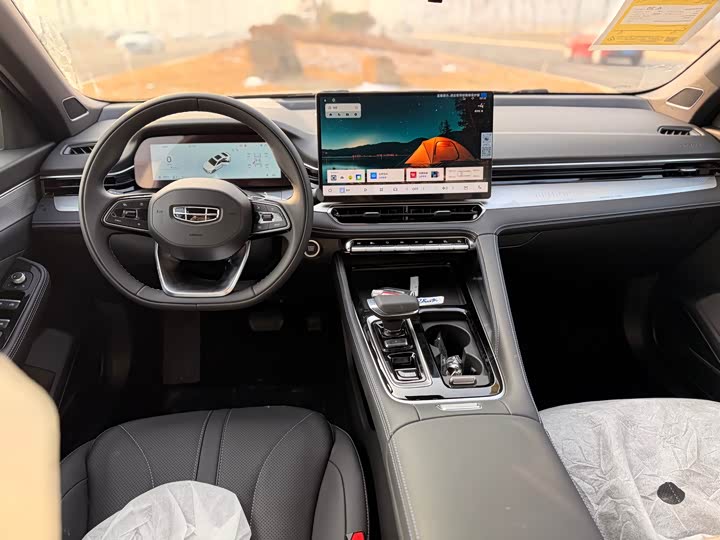 Фото 7 - Geely Preface