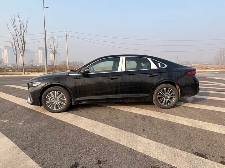 Фото 8 - Geely Preface