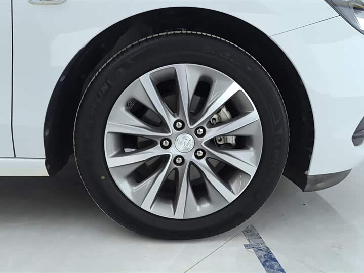 Фото 6 - Buick GL6