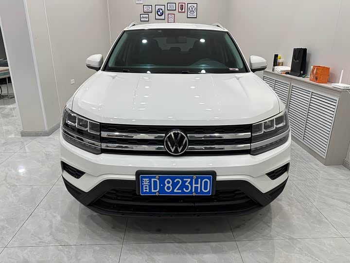 Фото 2 - Volkswagen Tharu