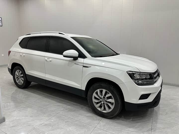 Фото 3 - Volkswagen Tharu