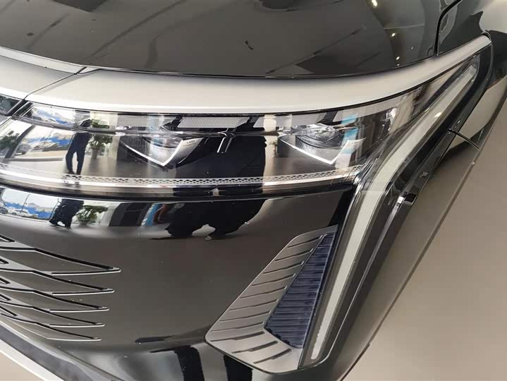 Фото 5 - Exeed RX C-DM Hybrid